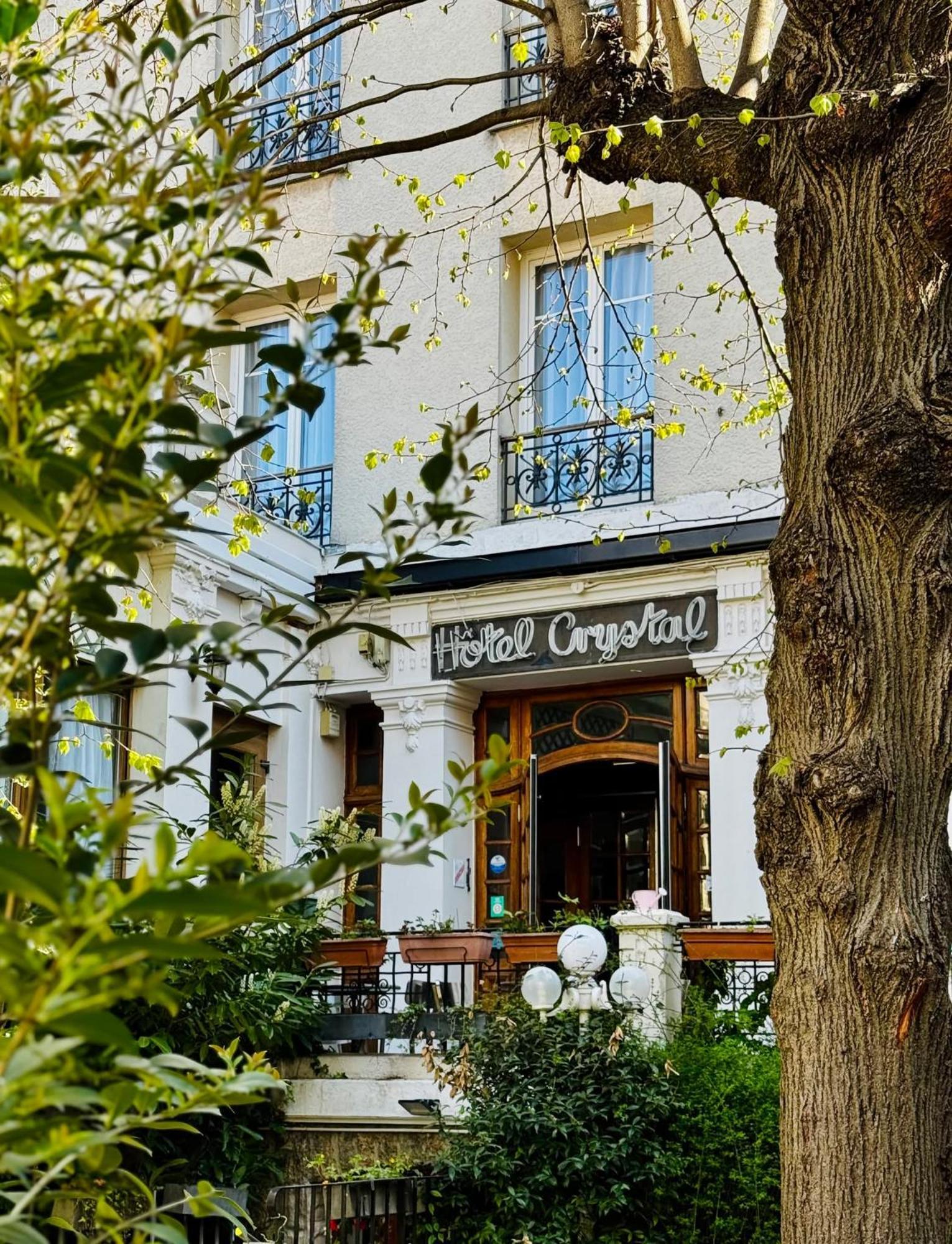 Crystal Centre Hotel 3*